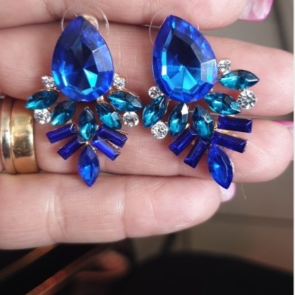 Blue Rhinestone Crystal Drop Earrings - Picture 2 of 3